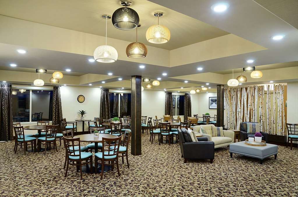 Pomeroy Inn & Suites Prince George Restaurang bild